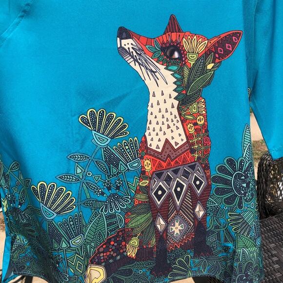 Teal abstract fox design short sleeve blouse tunic - Picture 7 of 8